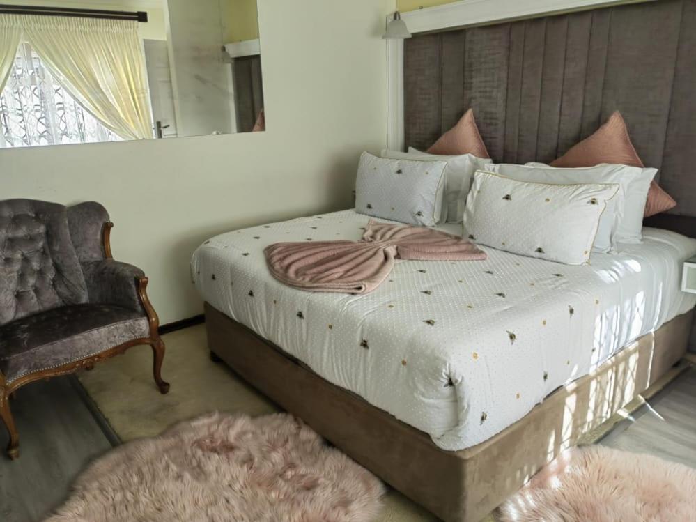 Obaa Sima Guest House Mthatha Exterior photo