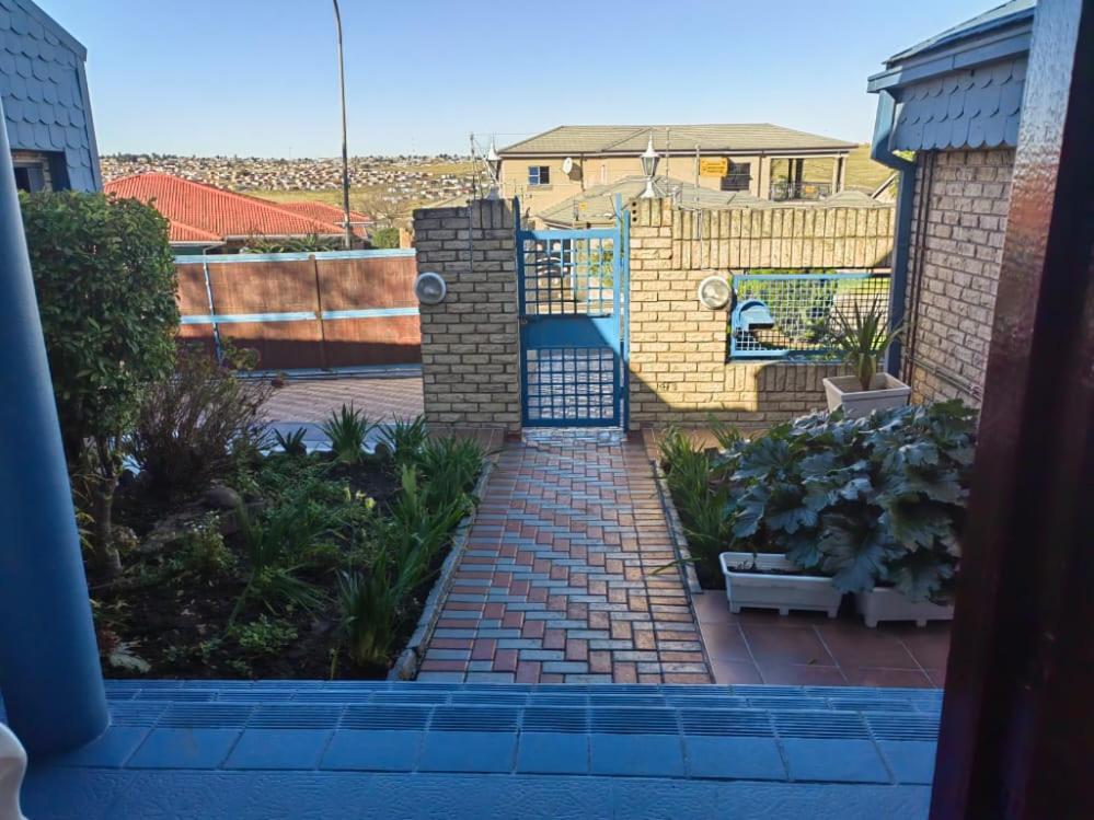 Obaa Sima Guest House Mthatha Exterior photo